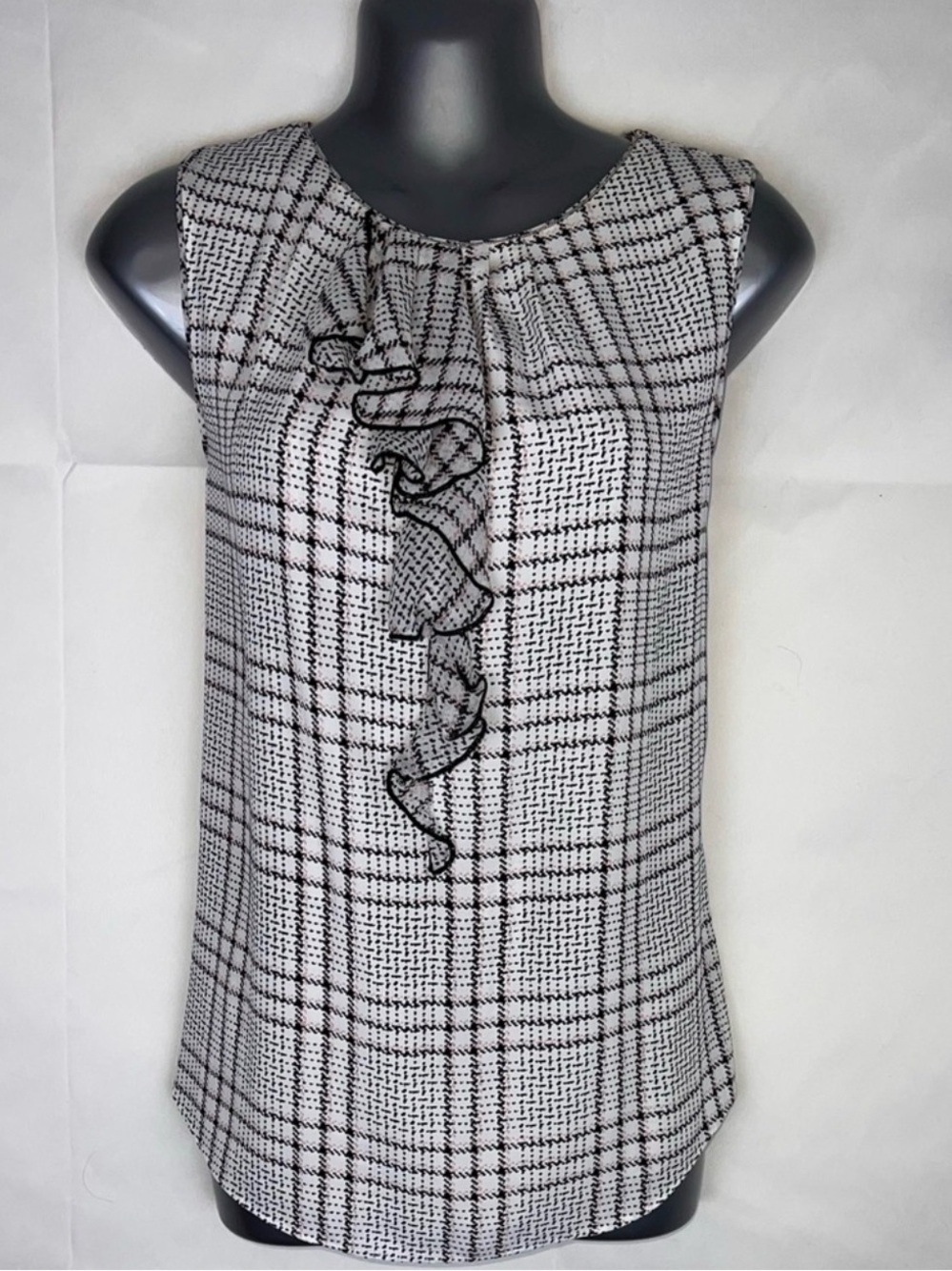 White House Black Market Black & White Plaid Ruffle Neck Sleeveless Camisole